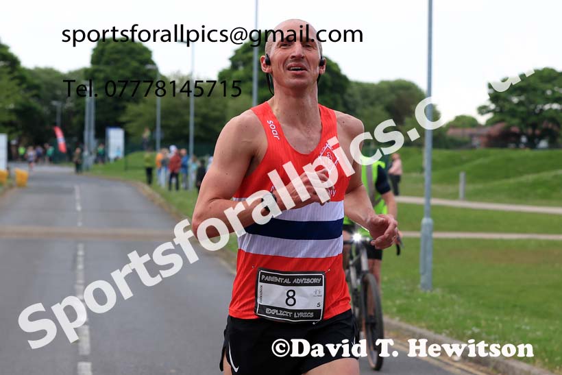 Clive Cookson 10k Road Race, 2024 Clive Cookson 10k Road Race, Whitley Bay.  Photo: David T. Hewitson/Sports for All Pics